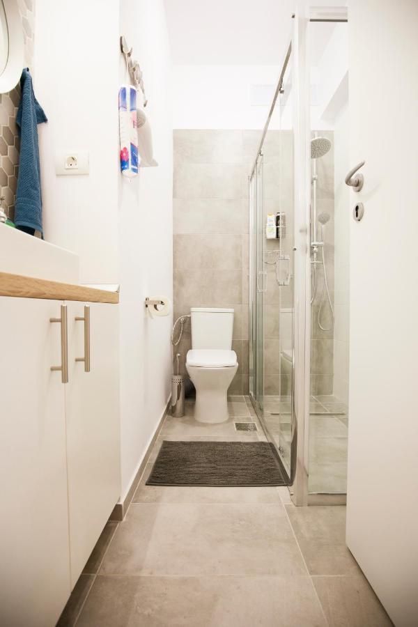 Ideal Studio Bukarest Exteriör bild